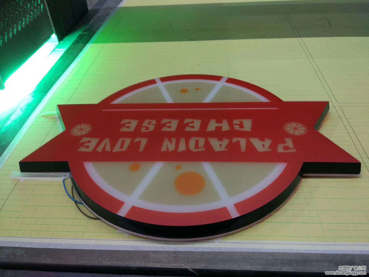 UV平板喷印制作过程